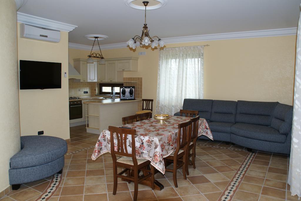 B&B Villa Mery Mileto Exterior foto