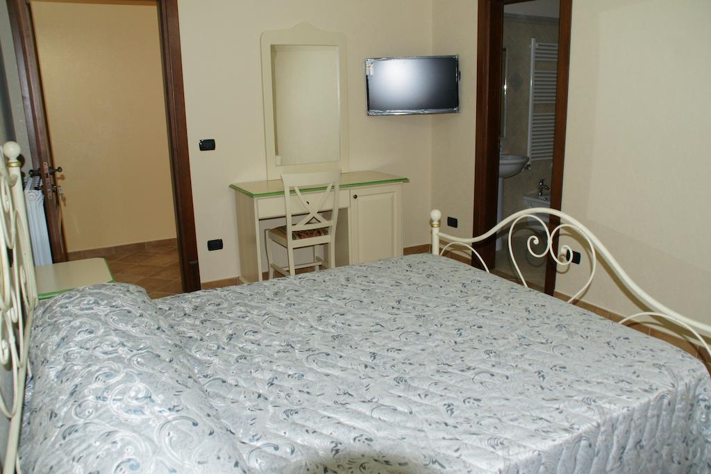 B&B Villa Mery Mileto Cameră foto