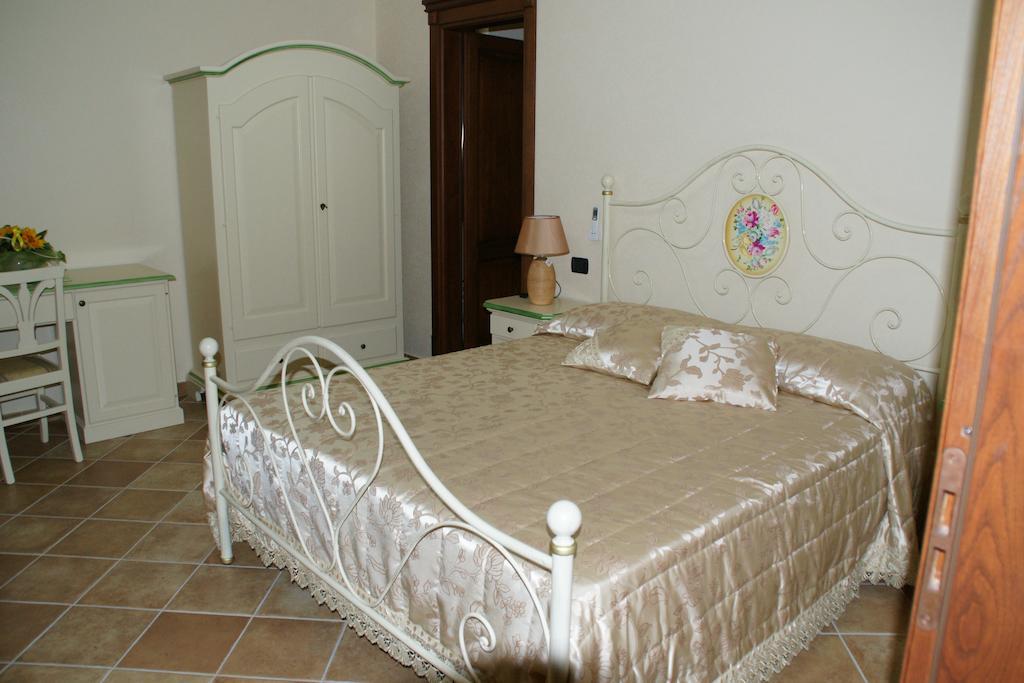 B&B Villa Mery Mileto Cameră foto